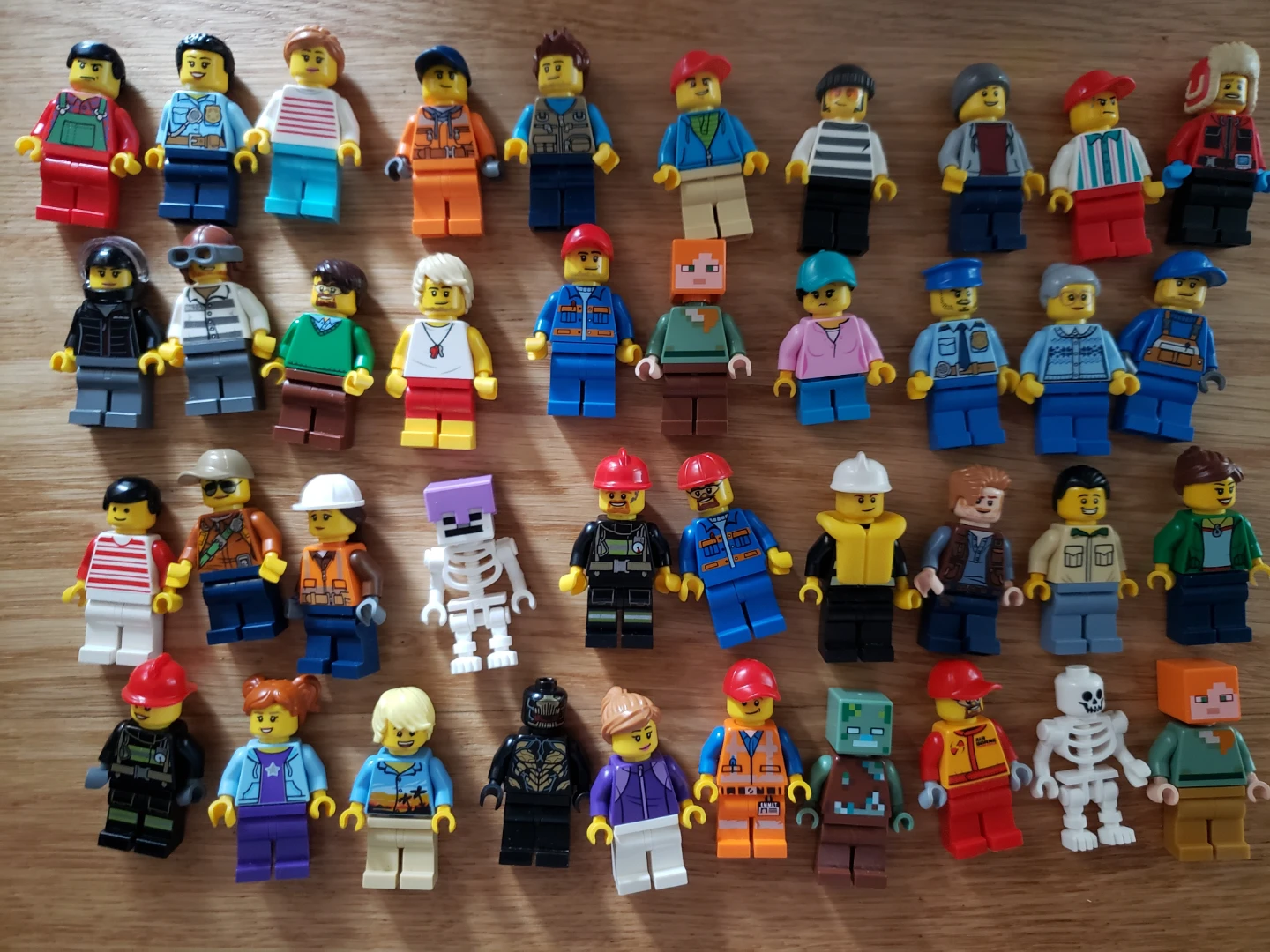 Lego assorted minifigures - photo 2