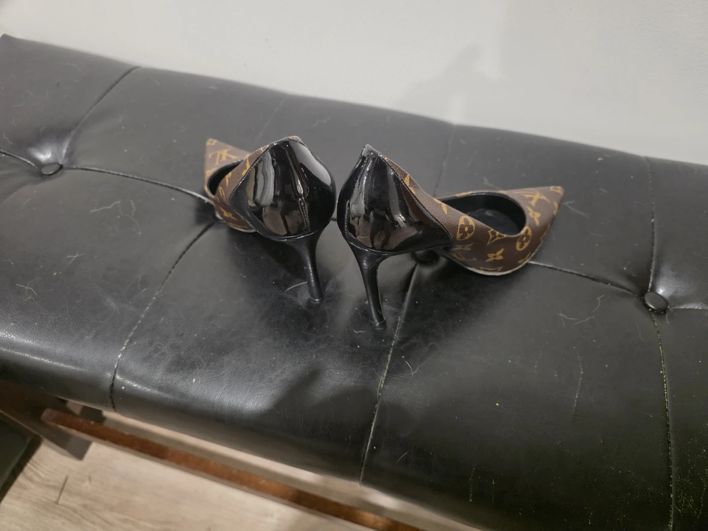 Louis Vuitton Cherie pumps heels 👠 Size 37  1/2 - photo 2