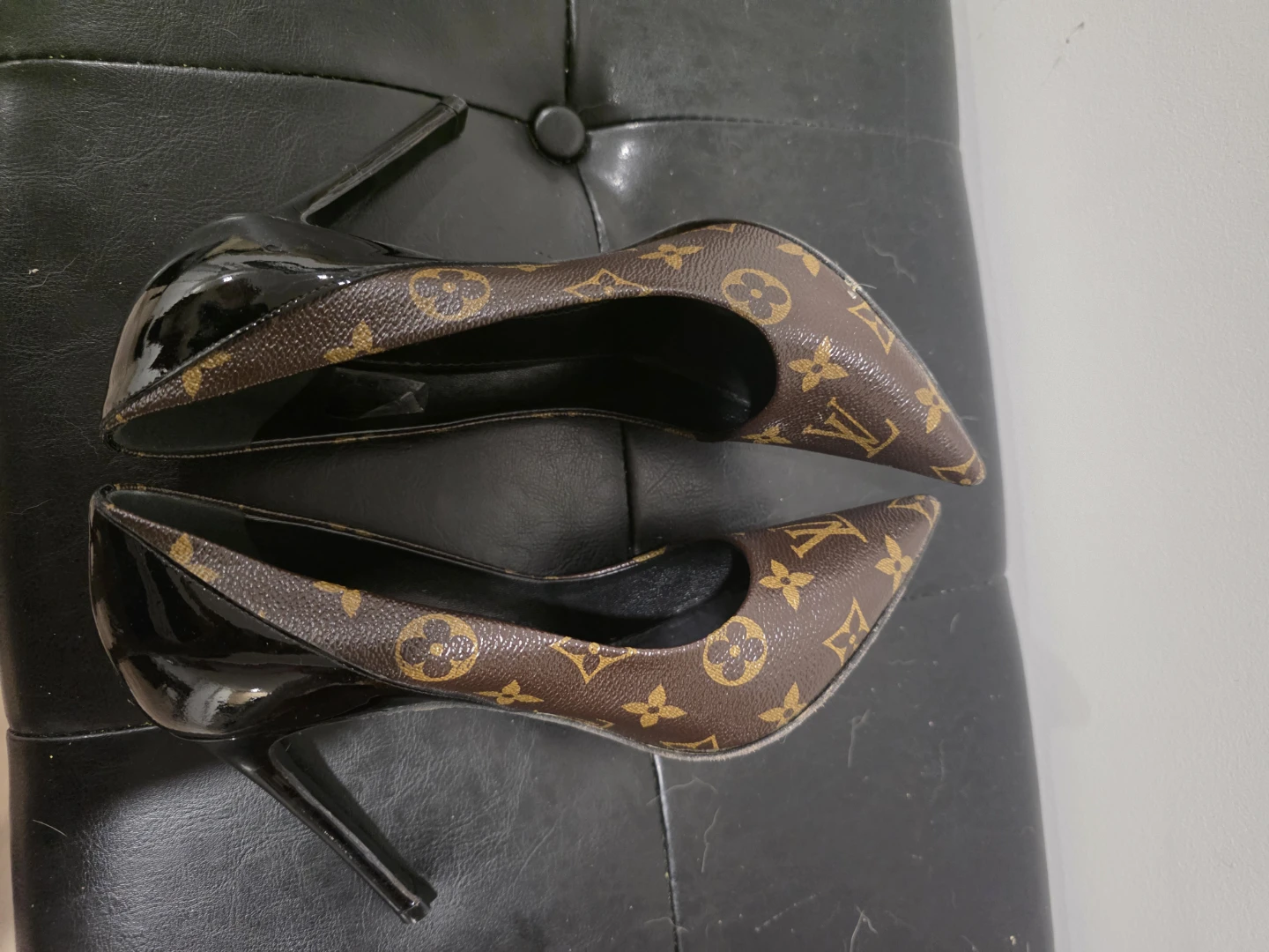 Louis Vuitton Cherie pumps heels 👠 Size 37  1/2 - photo 3