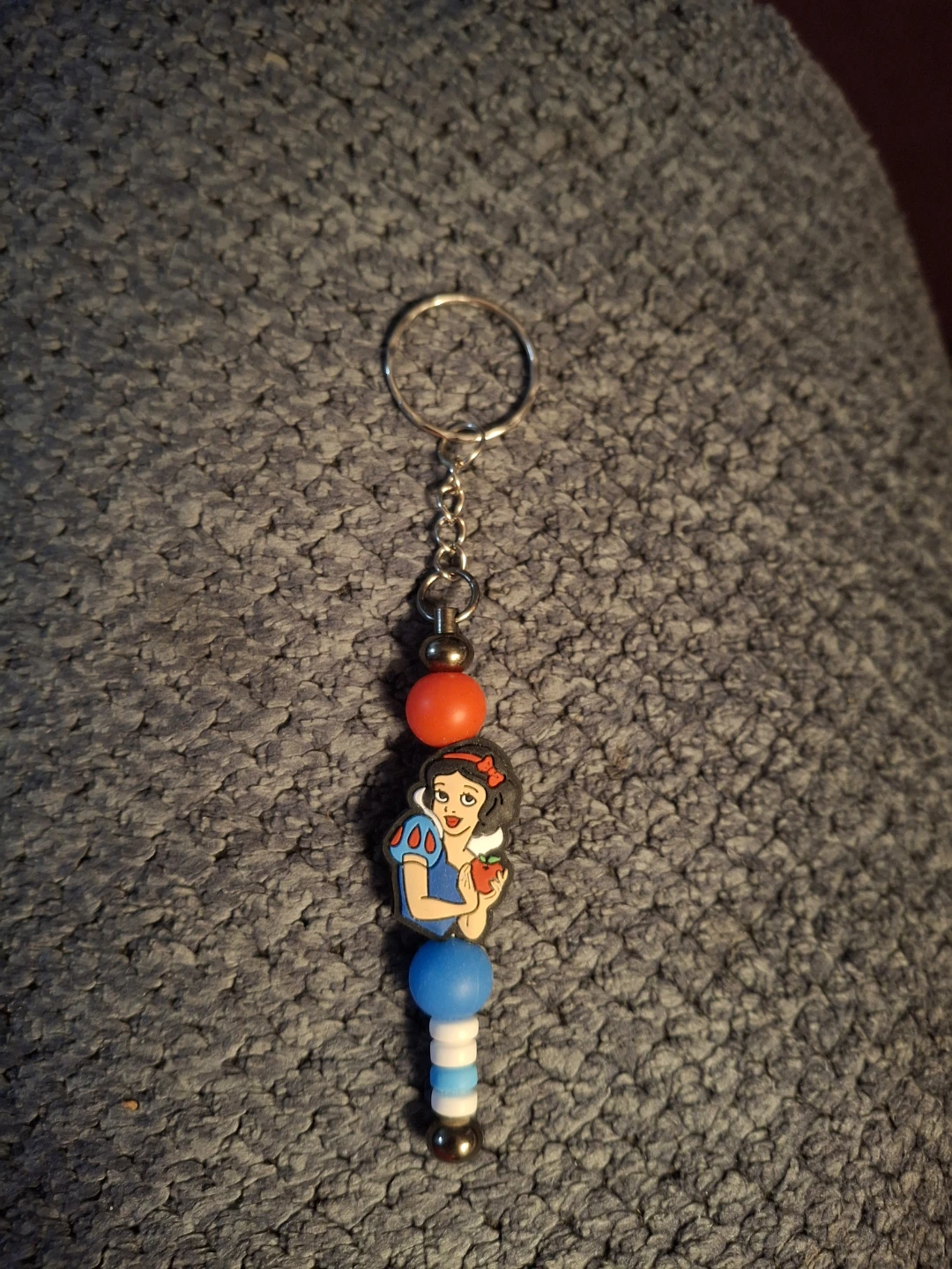 Snow White Keychain - photo 4