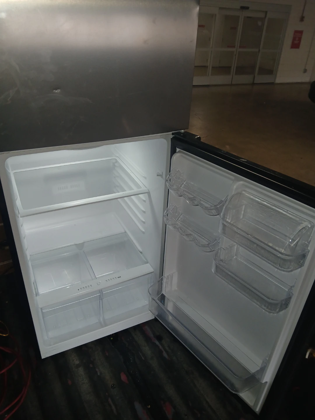 Refrigerator 60 inch tall working good - photo 2