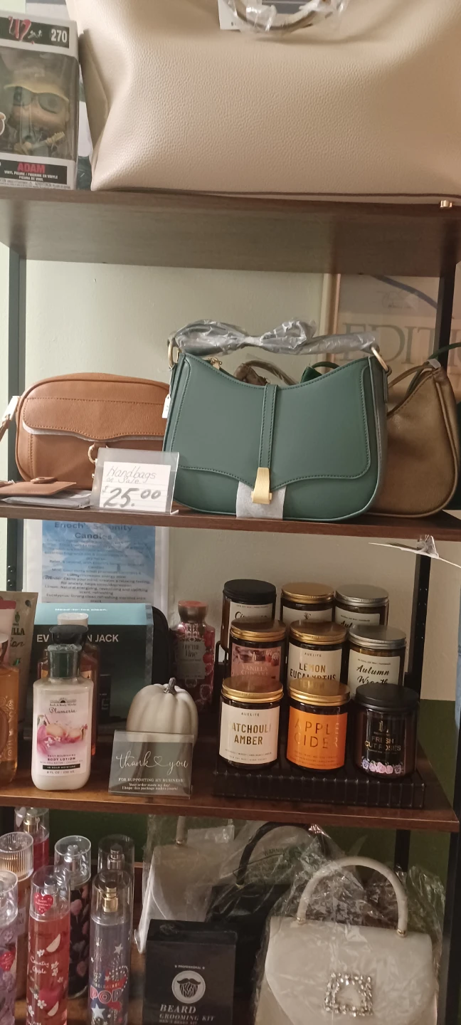 Handbags,  shoulder bag with gold chain - photo 3