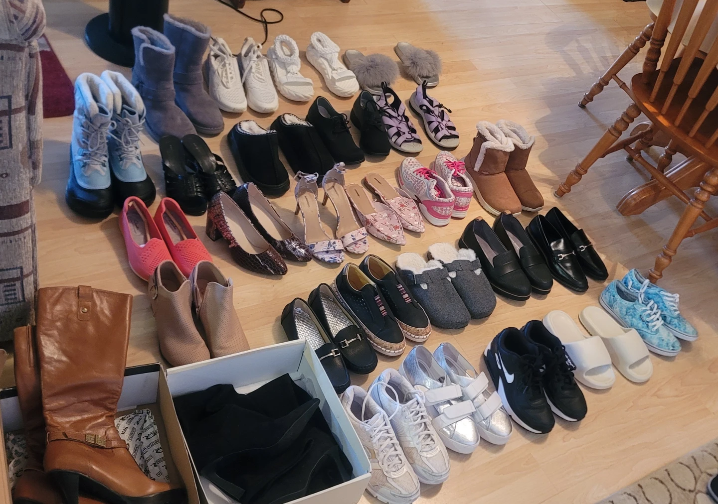 Mixed Lot of Women's Shoes - photo 2