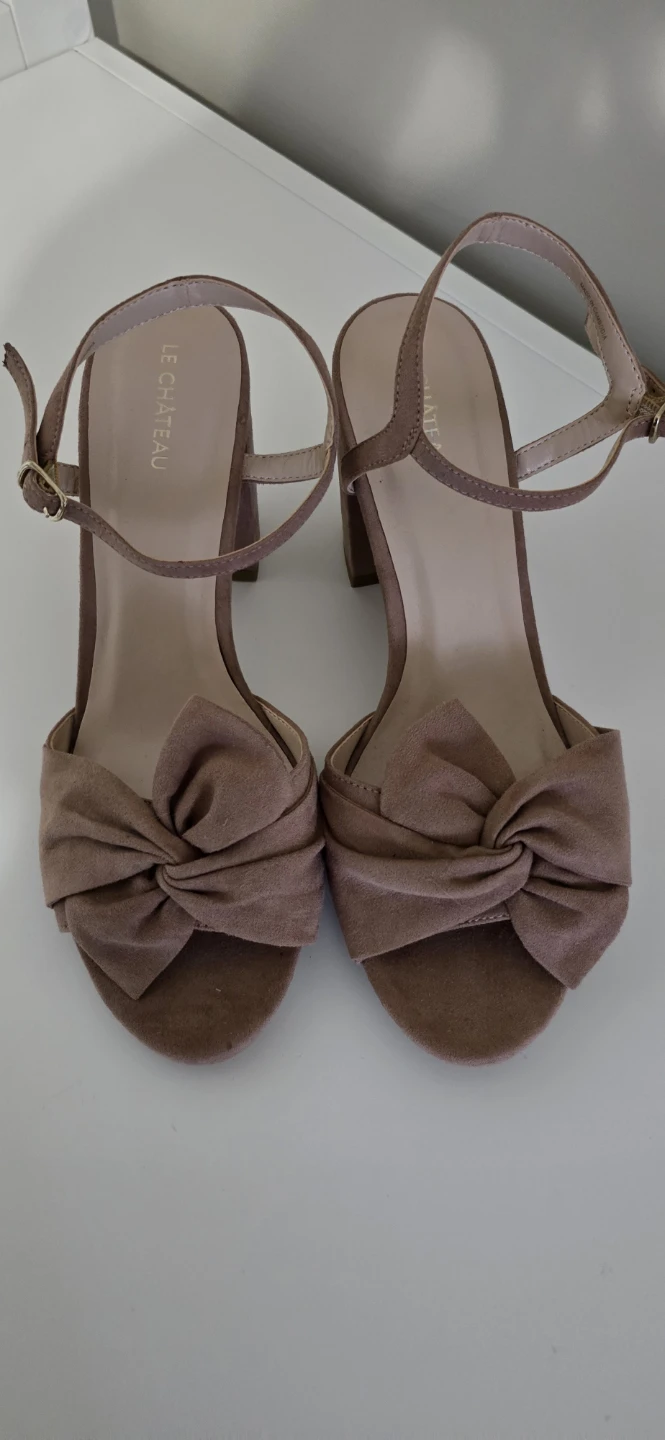 Le Château Women's Suede Bow Heels - Taupe Size 39 - photo 2