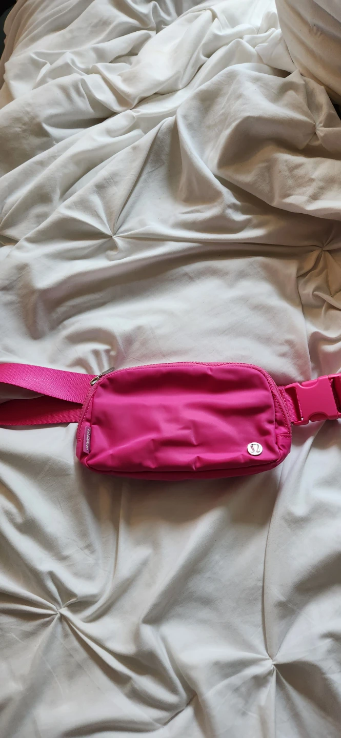 Lululemon Everywhere Belt Bag - Pink - photo 3