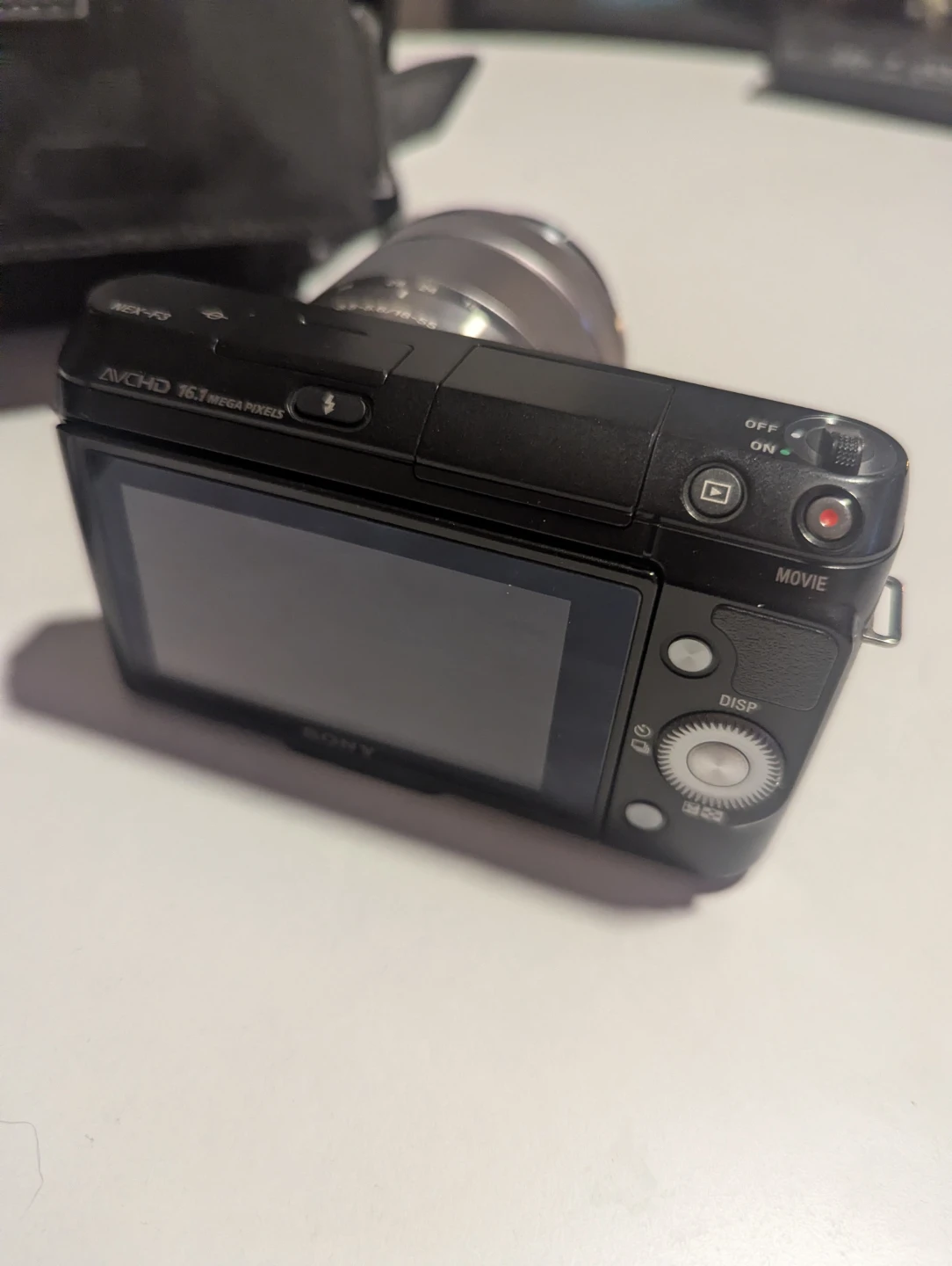 Mirrorless camera 2012 - photo 2