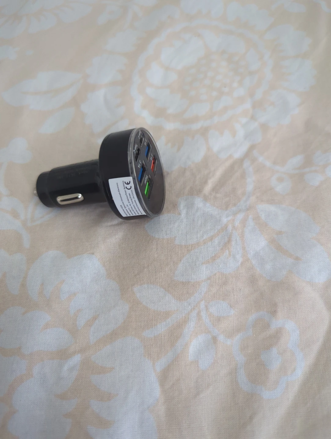 Multi-Port Car Charger with 2 USB-C and 2 USB-A Ports - photo 3