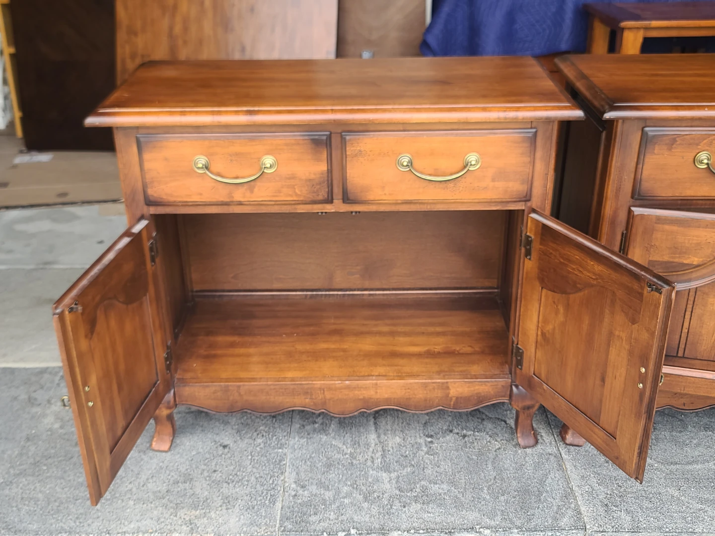 Durham Furniture Solid Wood Side Table - photo 3