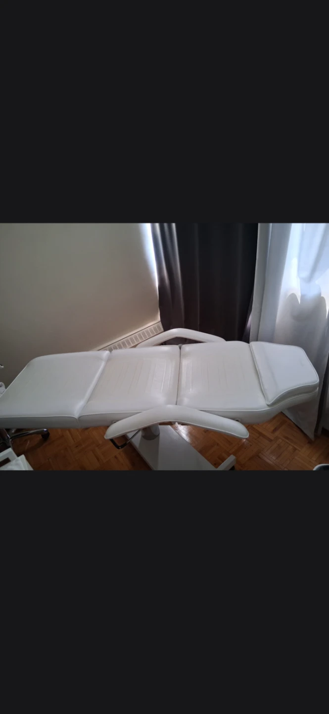 White Hydraulic Facial Bed / Massage Table - photo 5