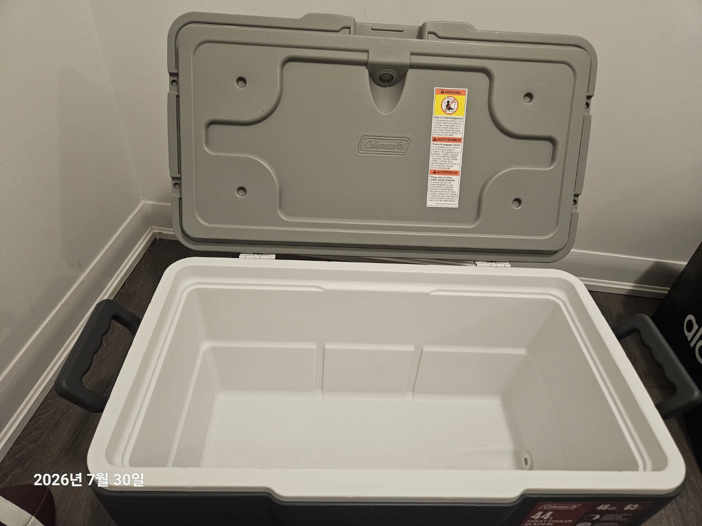 Coleman 44L Chest Cooler - photo 3