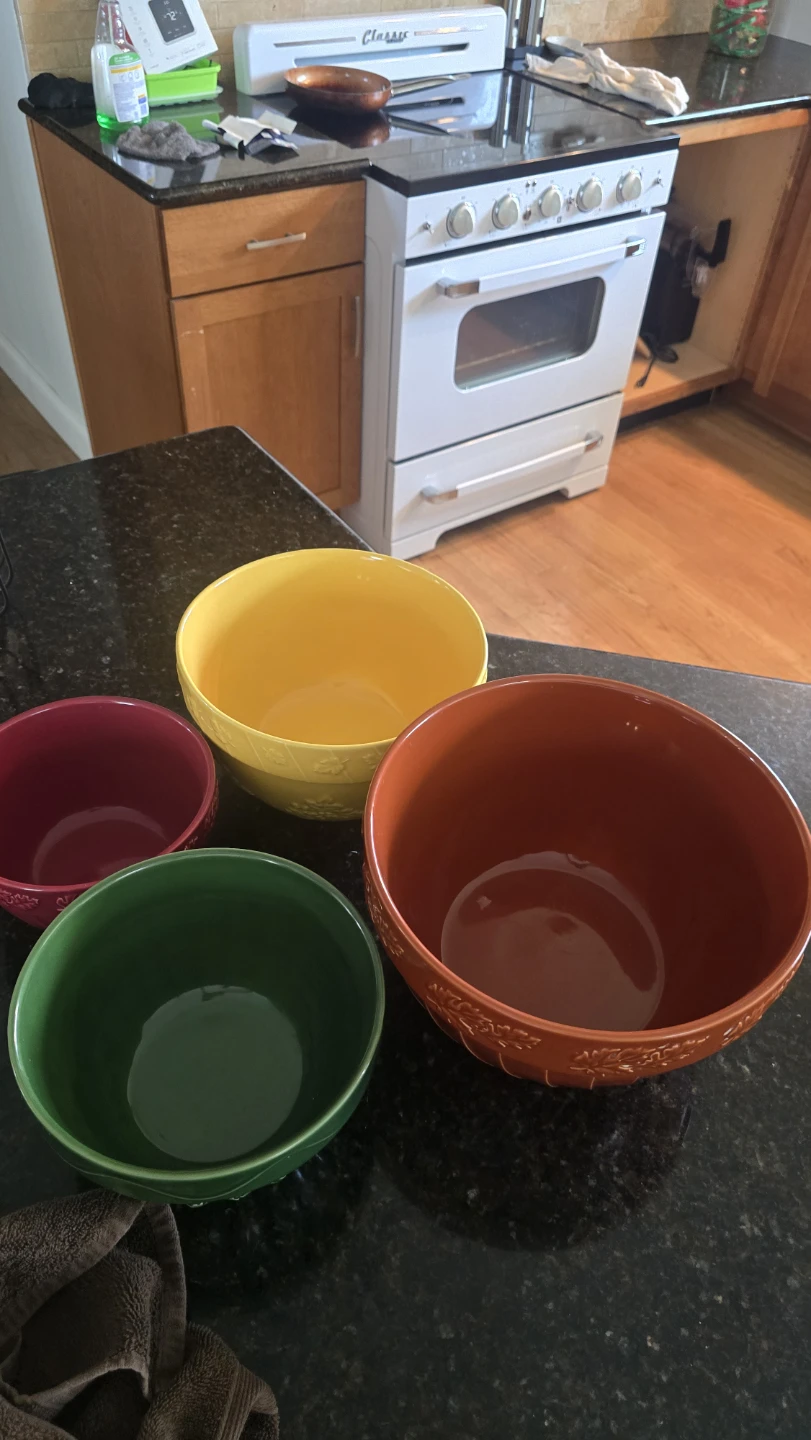 4-Piece Embossed Ceramic Mixing Bowl Set - photo 2