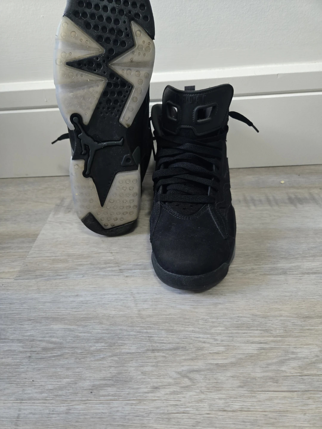 Air Jordan Mvp's in black - photo 3