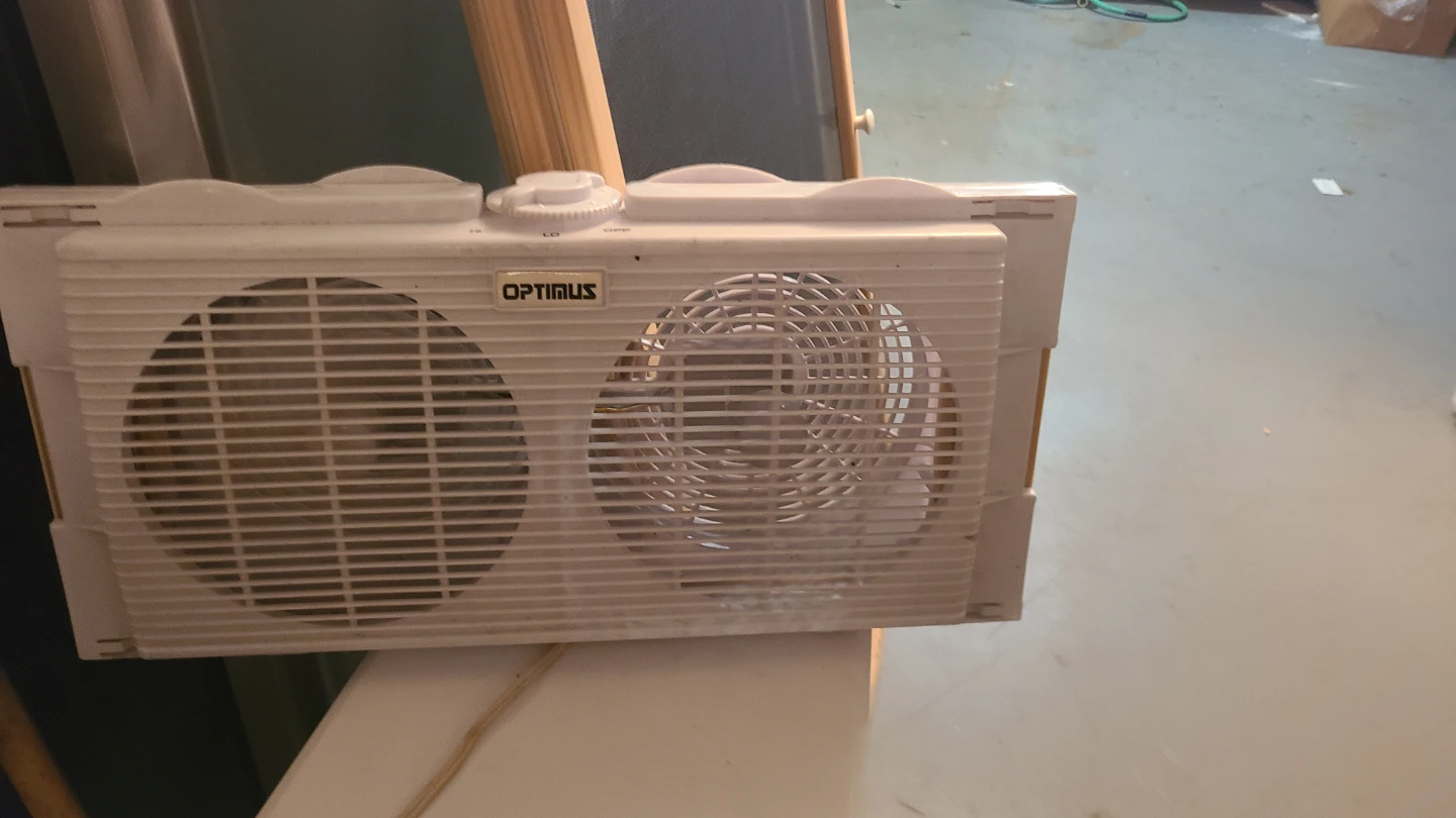 Optimus 2-Fan Window Fan