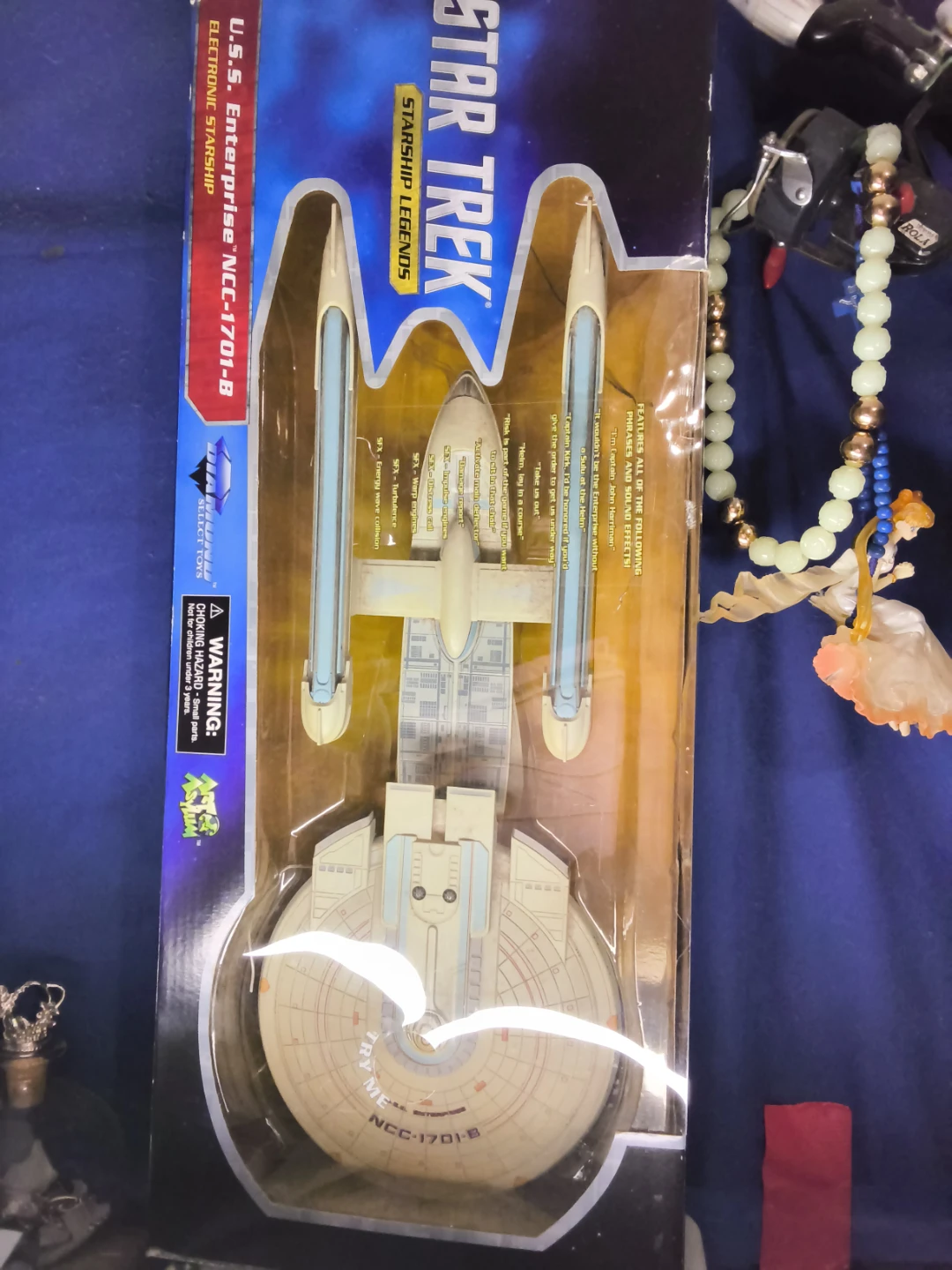 Star Trek U.S.S. Enterprise NCC-1701-B Electronic Starship - photo 2