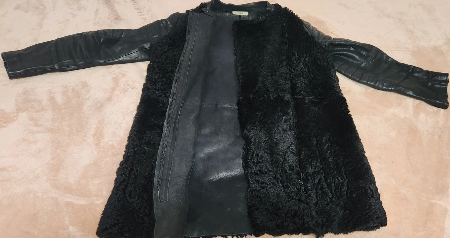 Authentic CELINE Black Curly Sheepskin Shearling Fur Media Coat - photo 3
