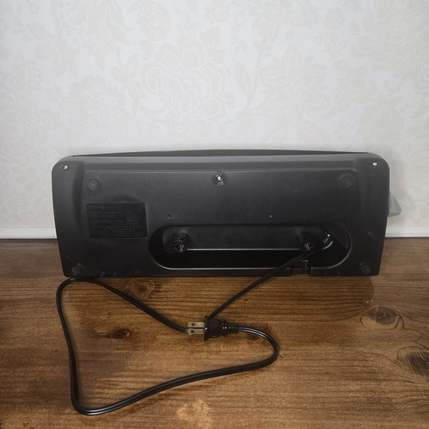 FoodSaver V2244 Vacuum Sealer - photo 2