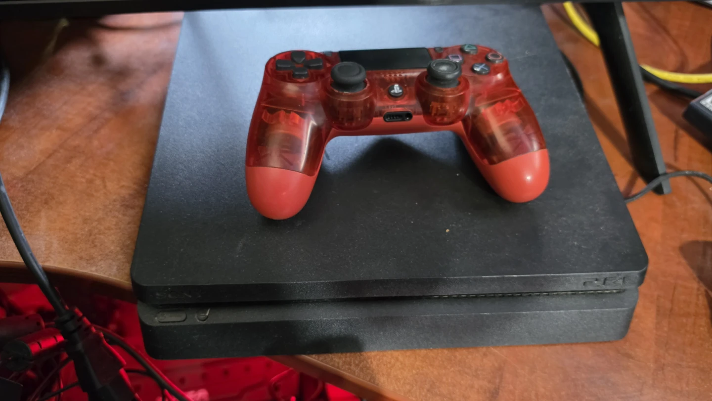 PlayStation 4 Slim
