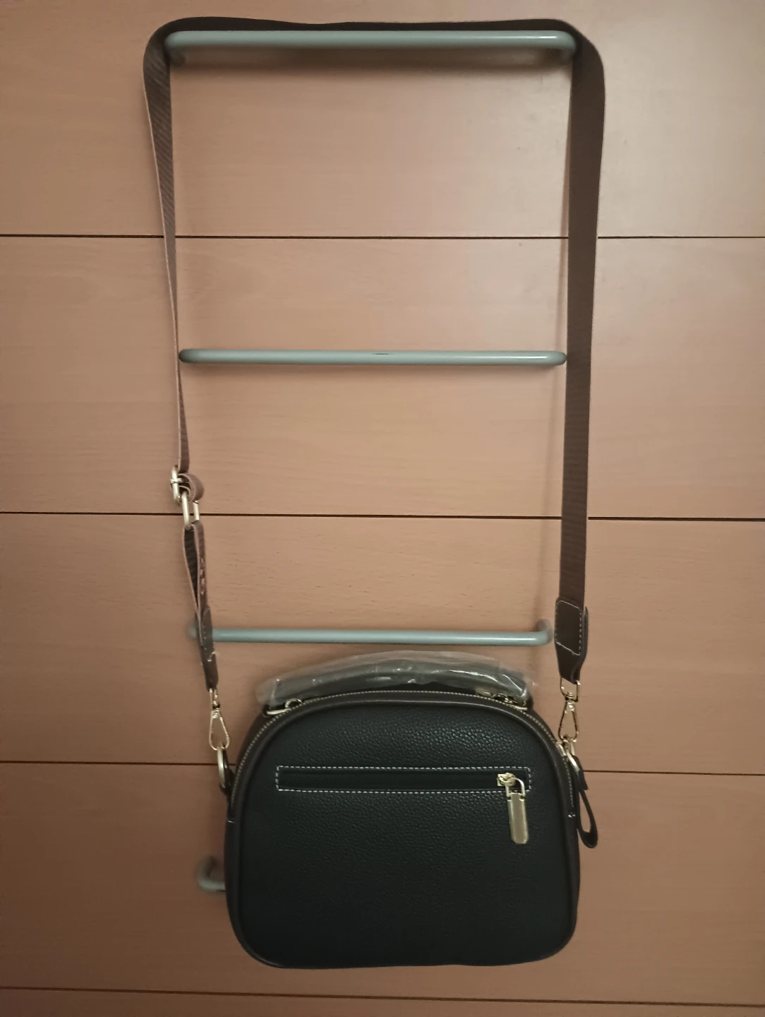Black crossbody bag - photo 3