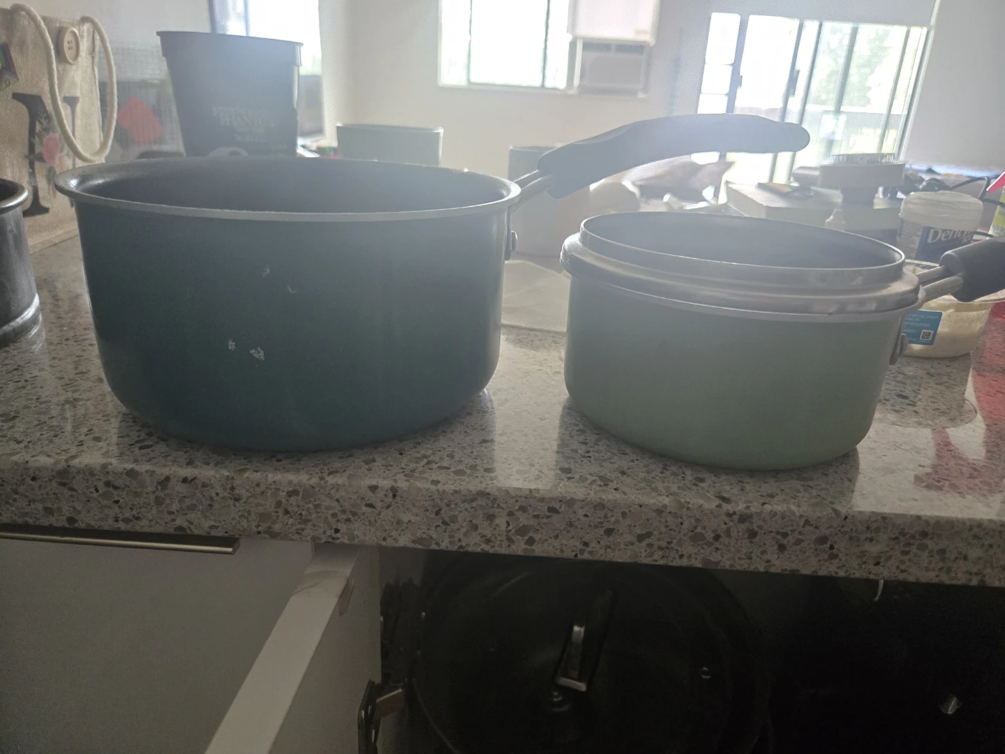Kitchen cooking items