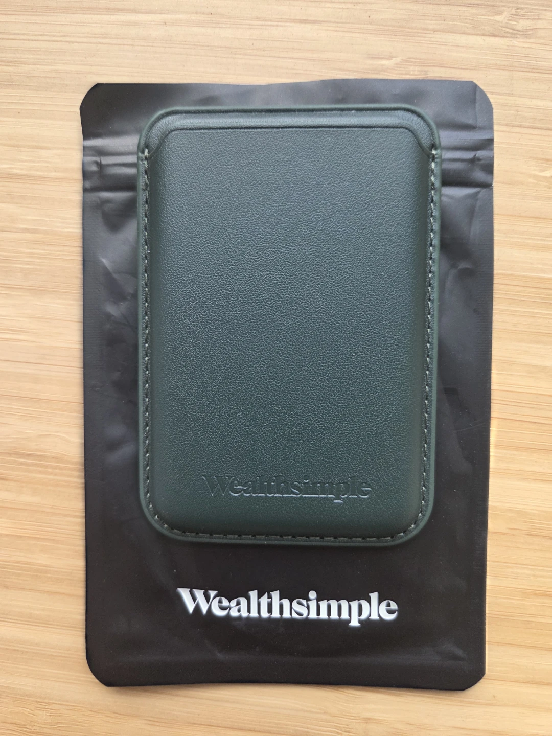 Wealthsimple MagSafe Wallet - Forest Green