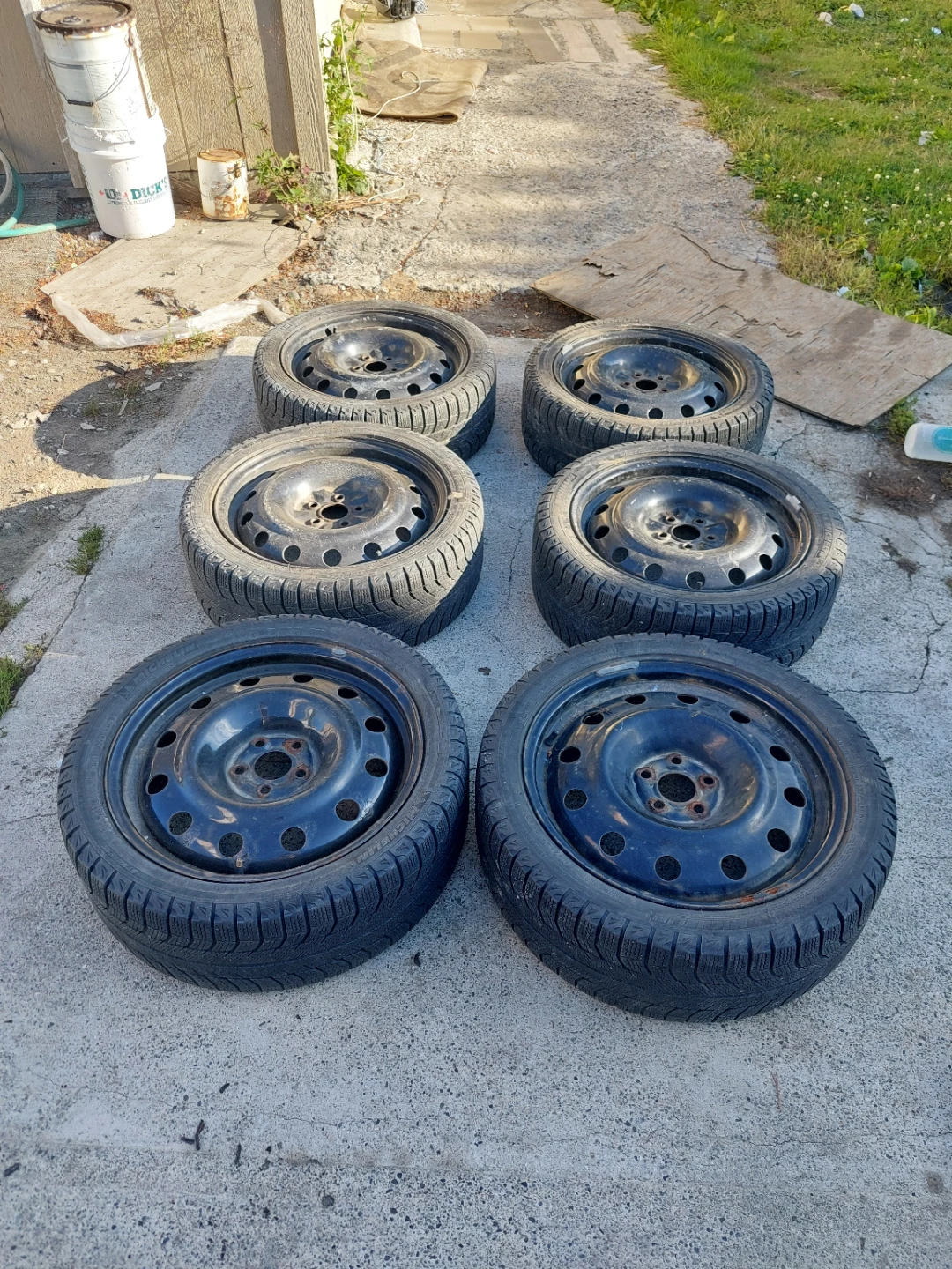 Set of 6 Winter Tires on Rims