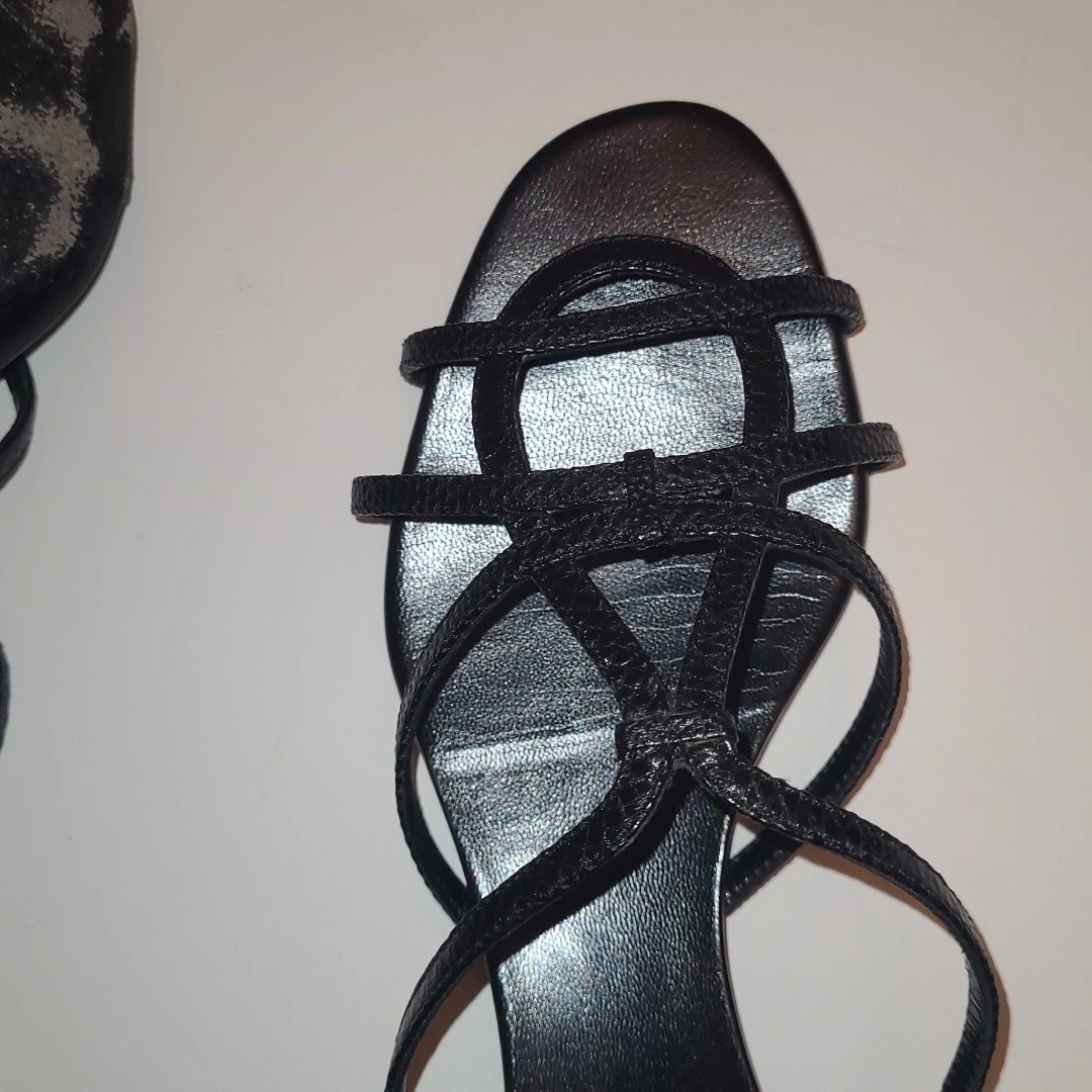 Black Gucci Sandals 5 1/2 $200 or bo - photo 5