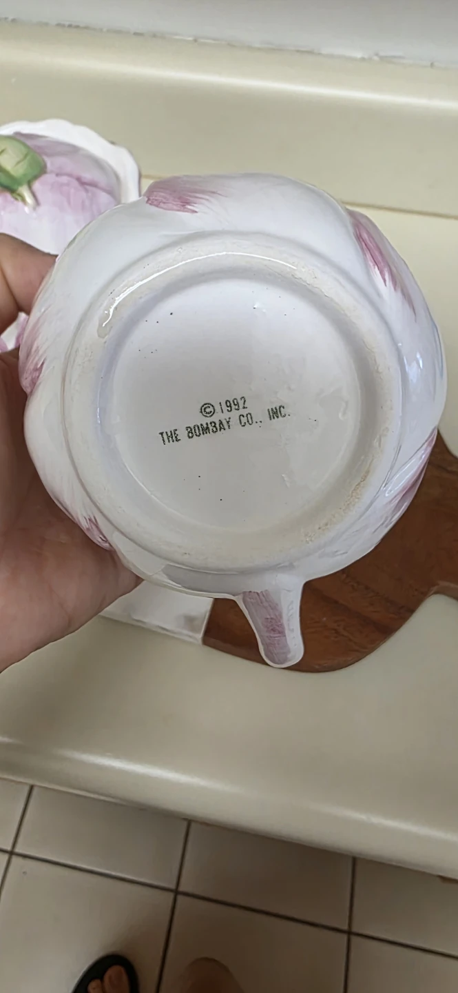 The Bombay Co. Inc. 1992 Teapot and Creamer Set - photo 5