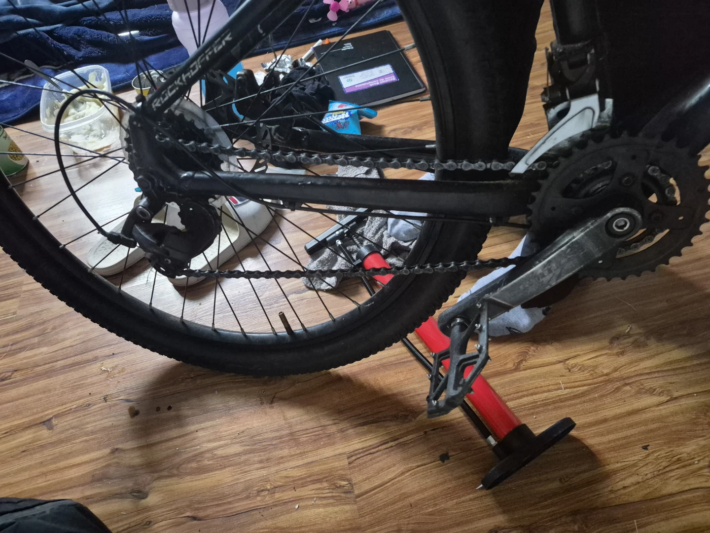 Specialized Rockhopper Mountain Bike - photo 3
