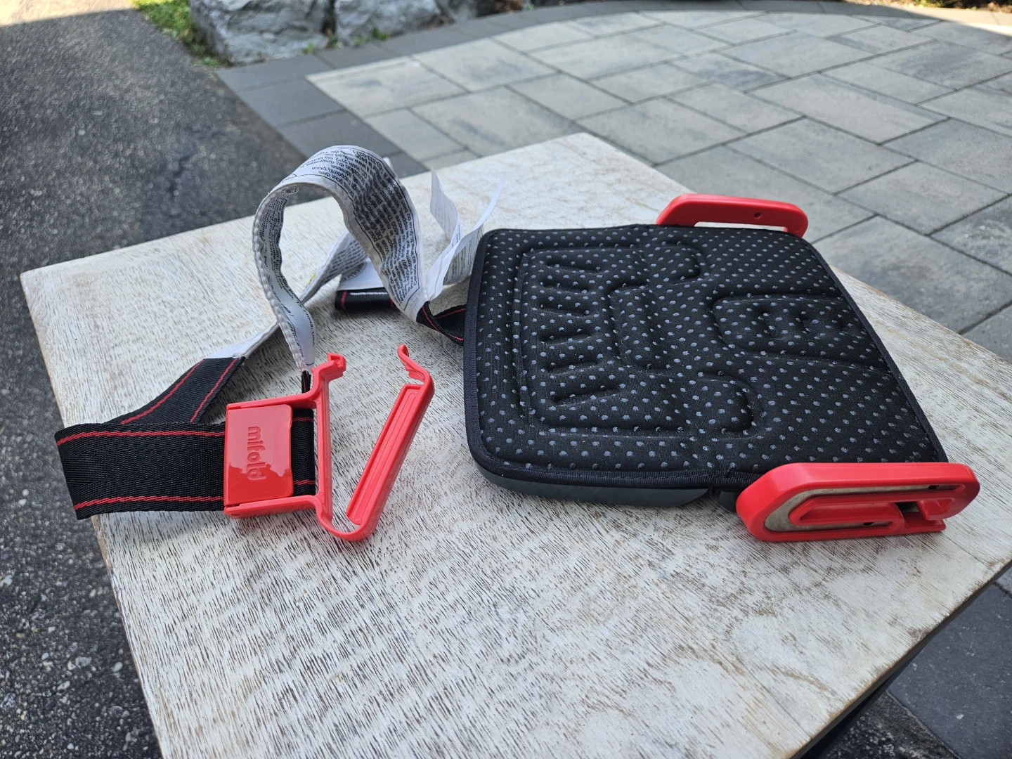 Mifold travel booster seat - photo 2