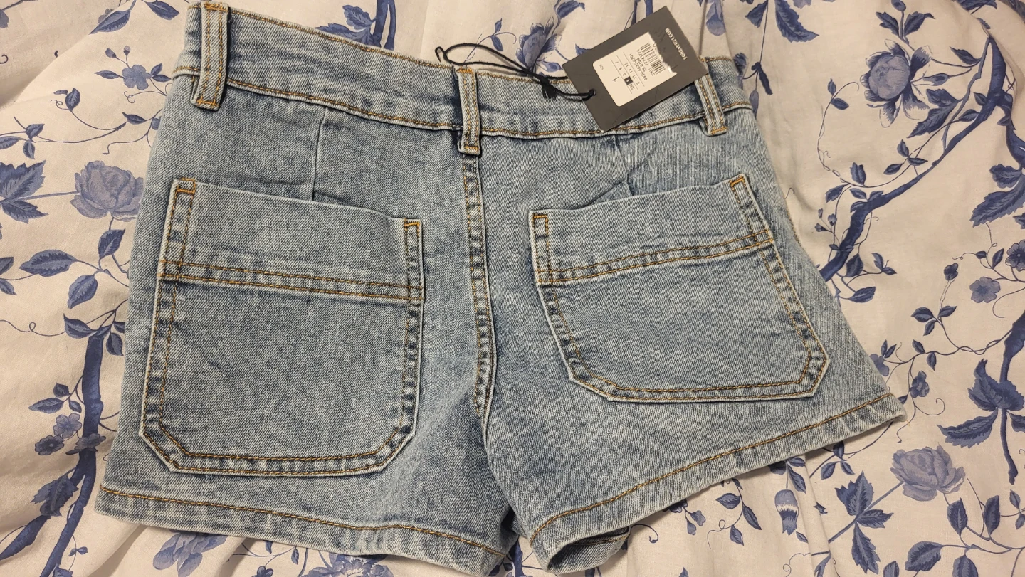 Brand new forever 21 jeans shorts - size 1 - photo 2
