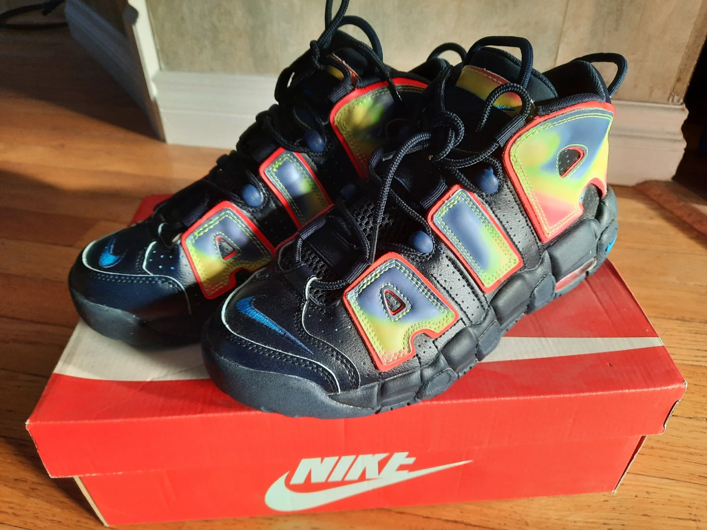Nike Air More Uptempo QS (GS) Youth Size 7Y