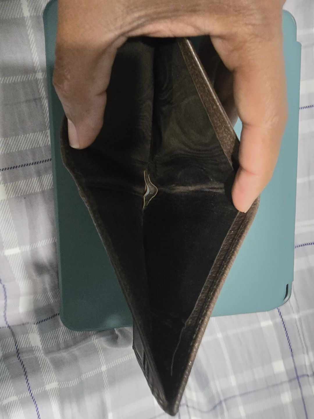 Gucci Bi-fold Wallet - photo 3