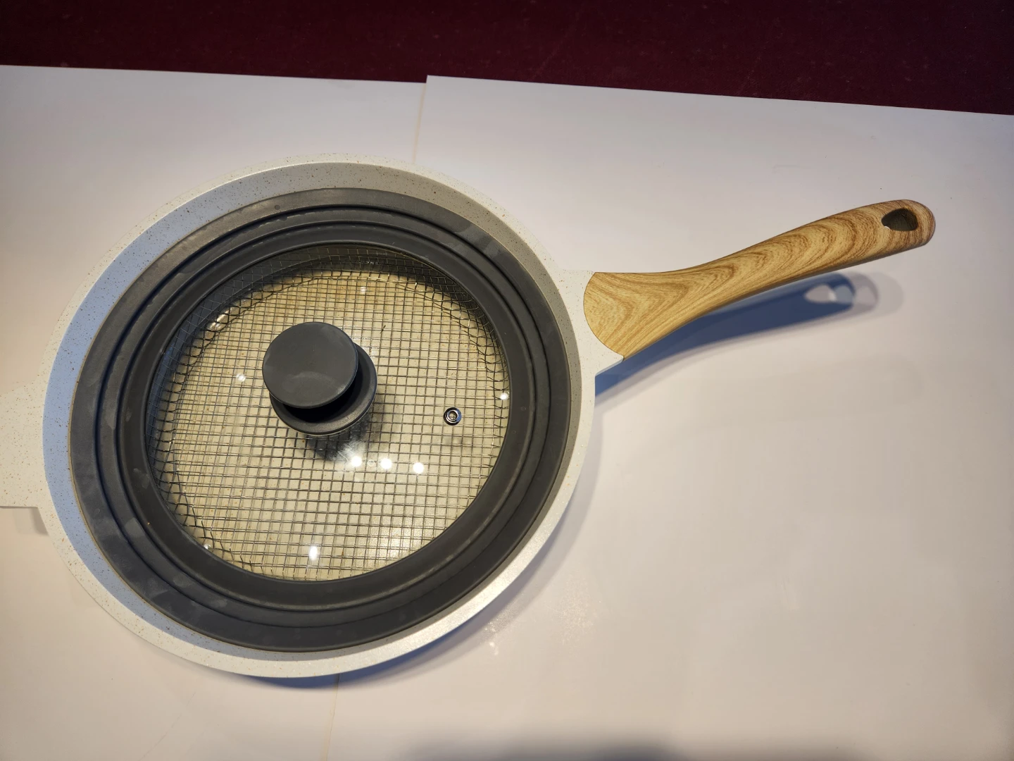 Authentic Kitchen (TM) Skillet Fry Pan Set with Glass Lids