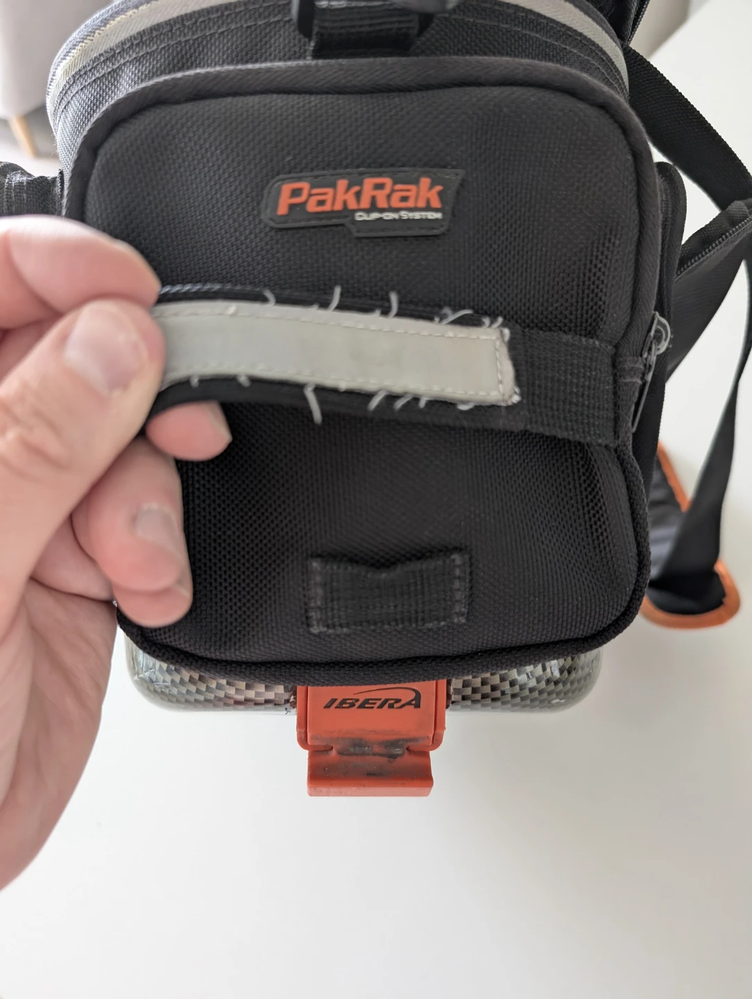 Iberia clip-in bike pannier - photo 4