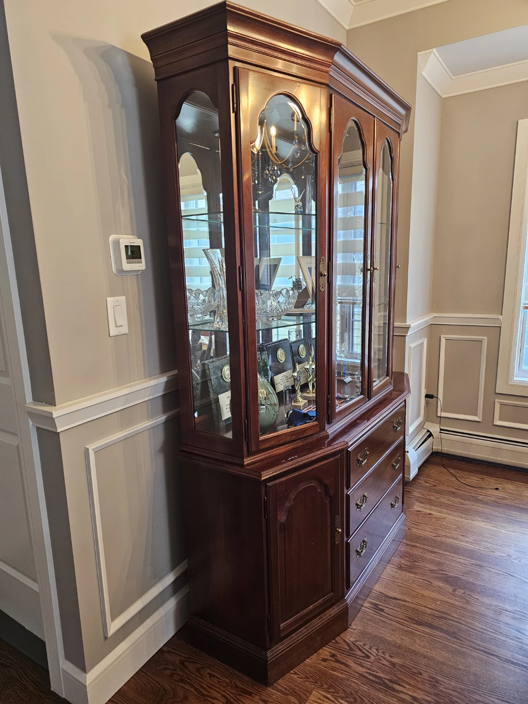 Wooden Ethan Allen China Cabinet with Glass Doors and Drawers - photo 2
