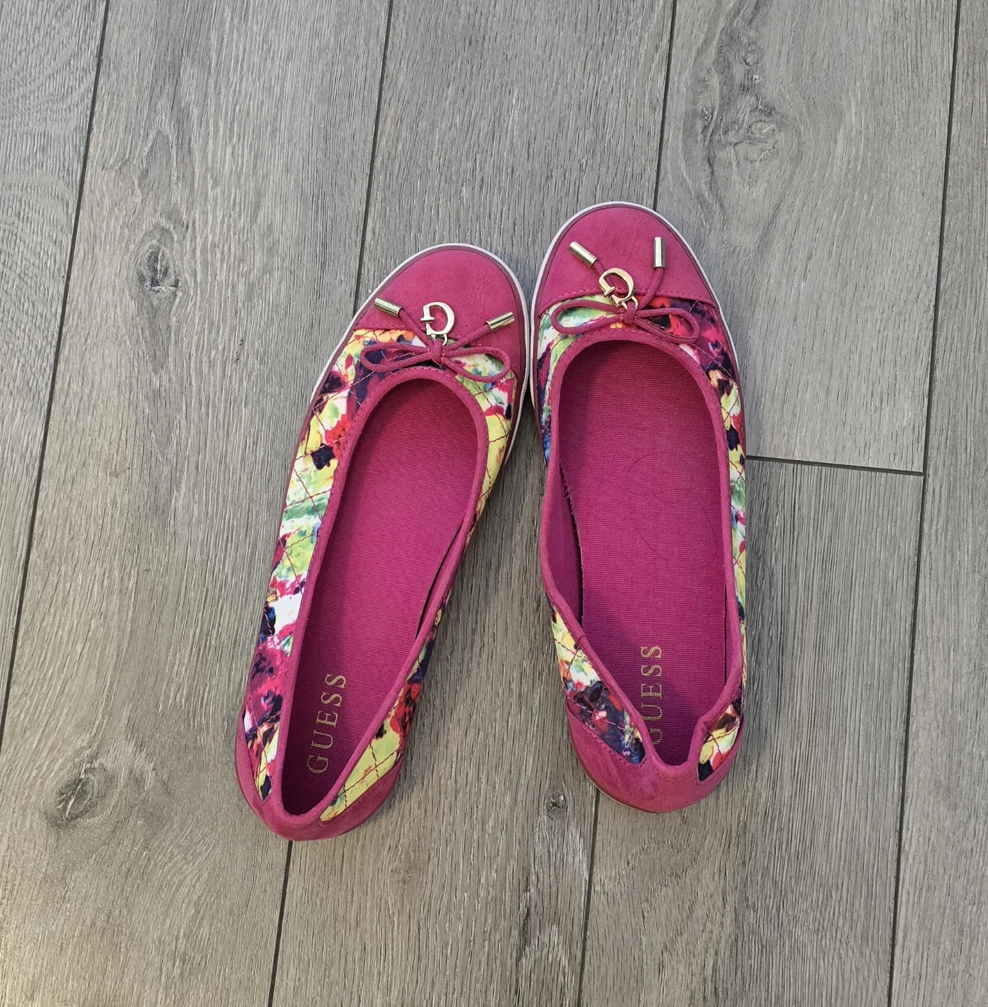 Guess Ballet Flats EUR 37