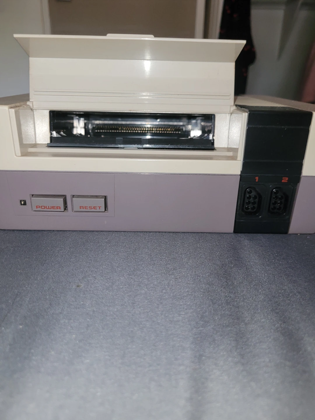 Nintendo Entertainment System (NES) Console with 3 Controllers - photo 2