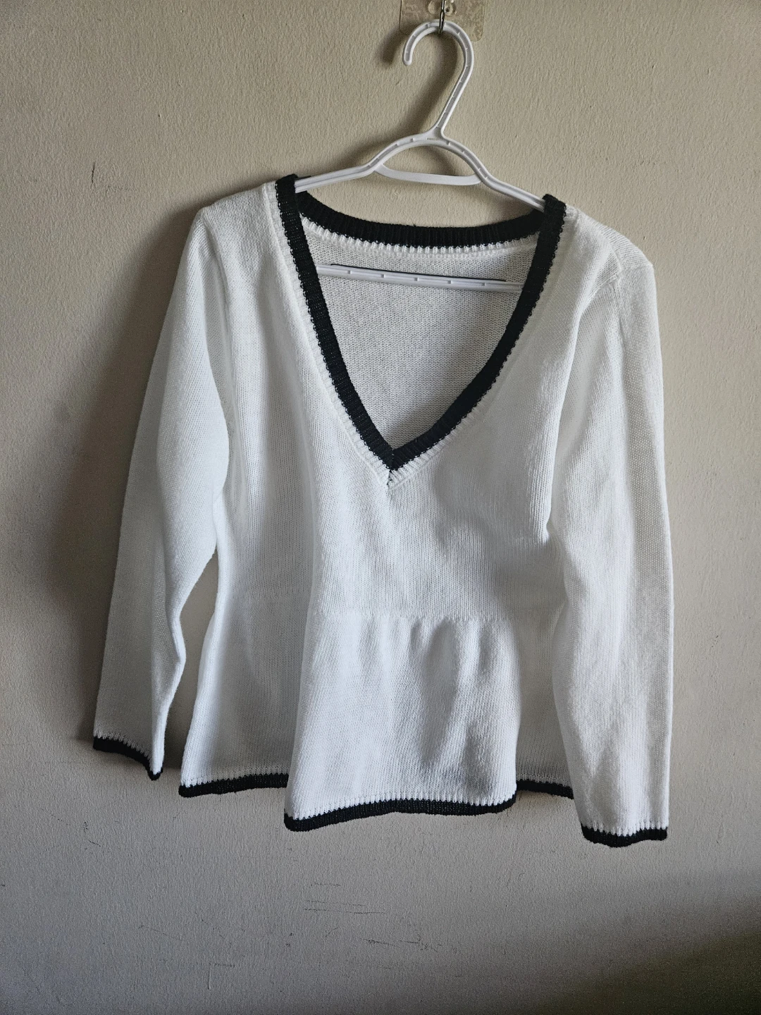 White V-neck Sweater with Black Trim