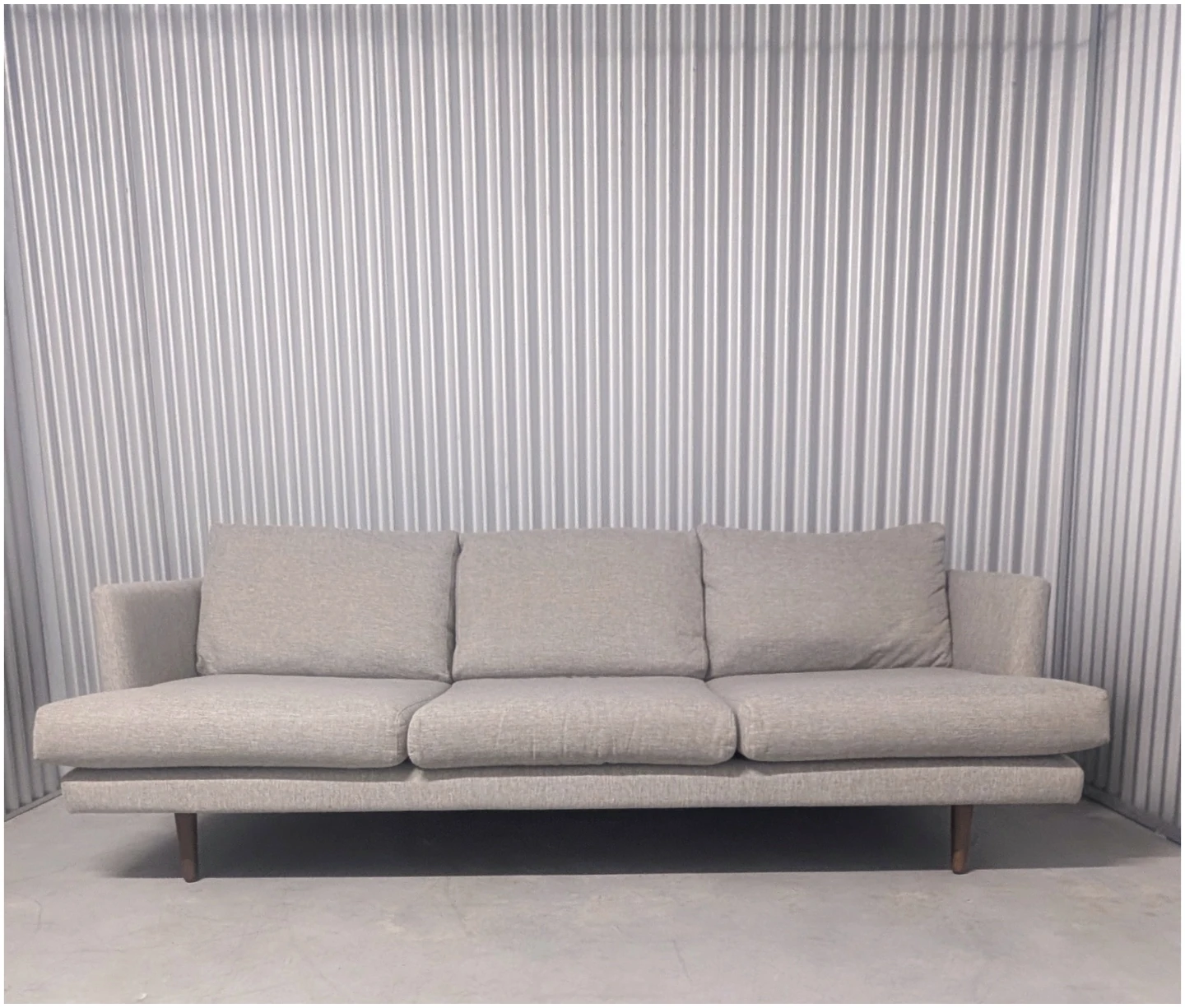 Article Sofa - photo 2