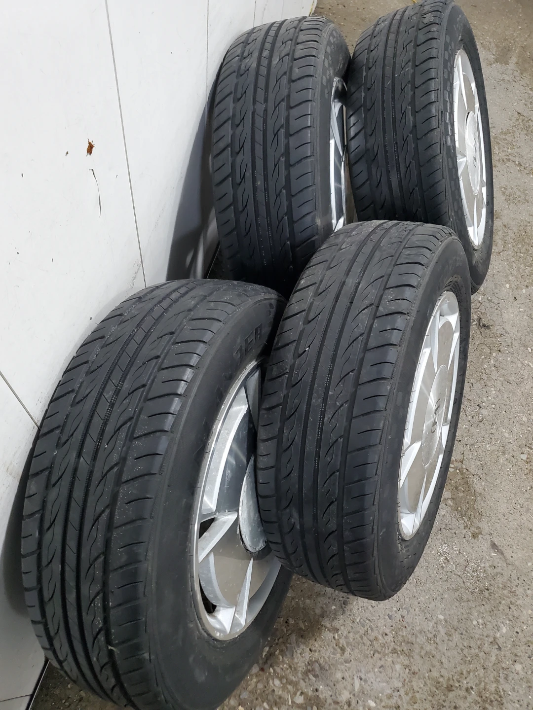 Greelander L-Comfort 68 Tires 195/65R/15 (Set of 4) - photo 2