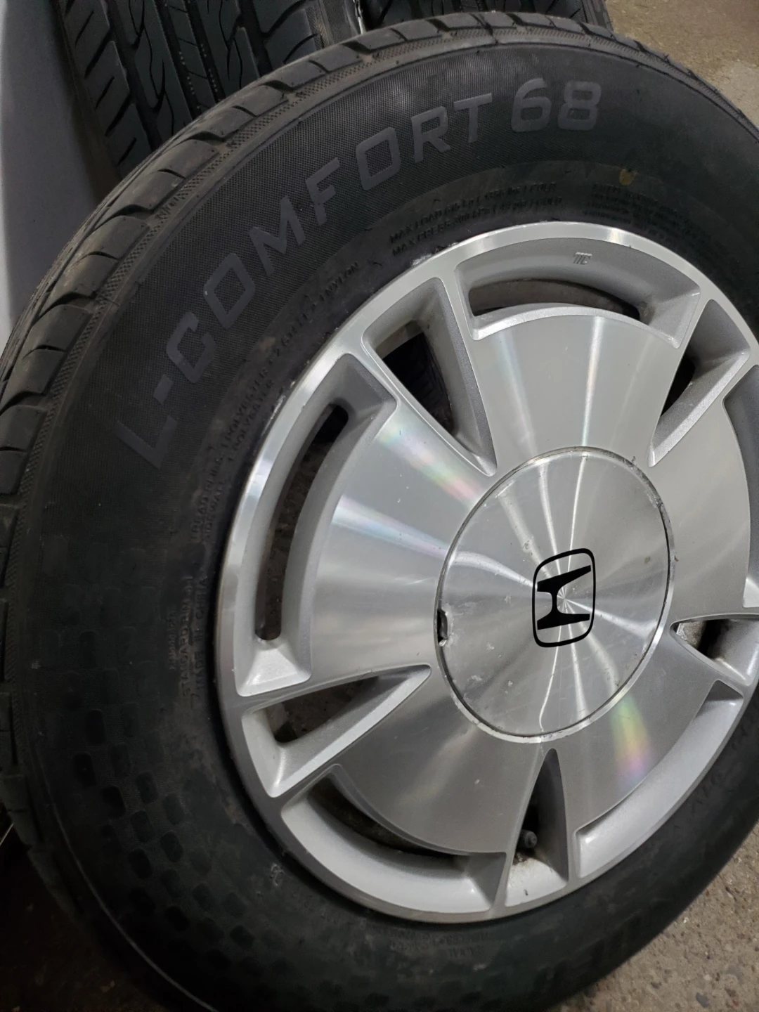 Greelander L-Comfort 68 Tires 195/65R/15 (Set of 4) - photo 5