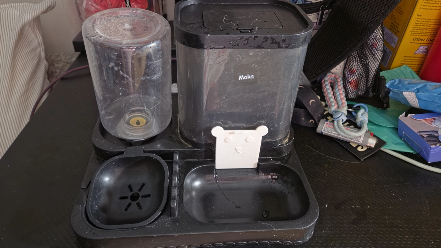 Pet Feeder