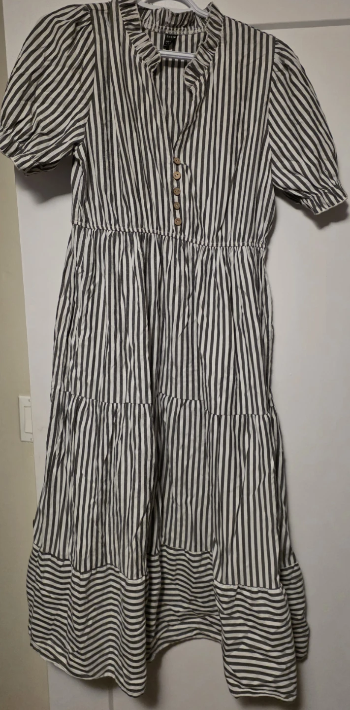 5 Women's large dresses - photo 2