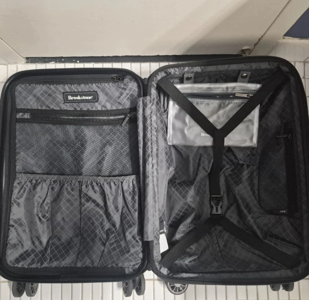 🧳✈️ Carry-On Suitcase Bundle – 2 for 1 (needs to go ASAP) - photo 3