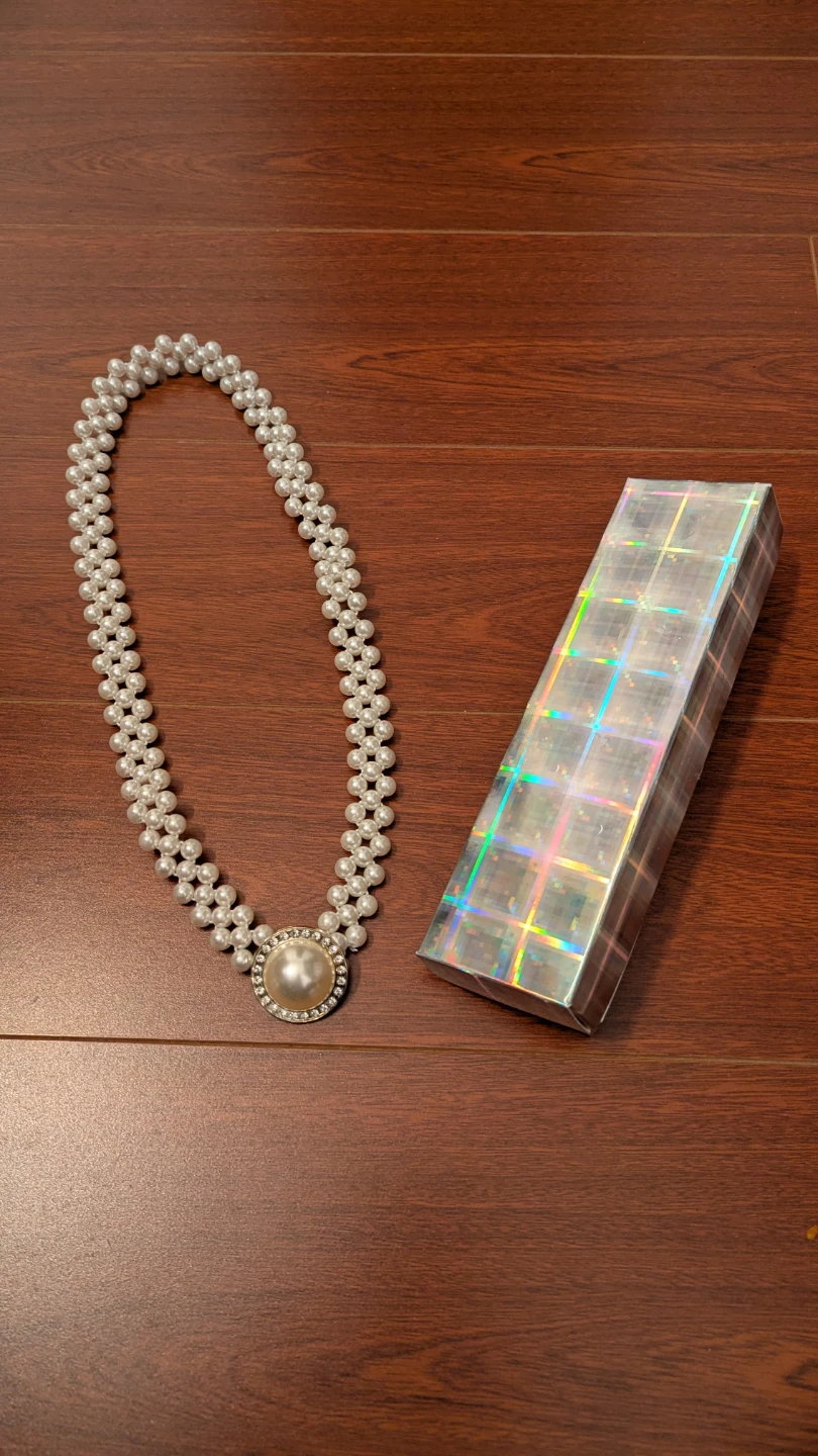 Pearl Necklace with Pendant and Gift Box