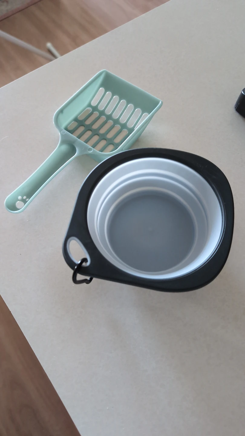 Collapsible Pet Bowl and Litter Scoop