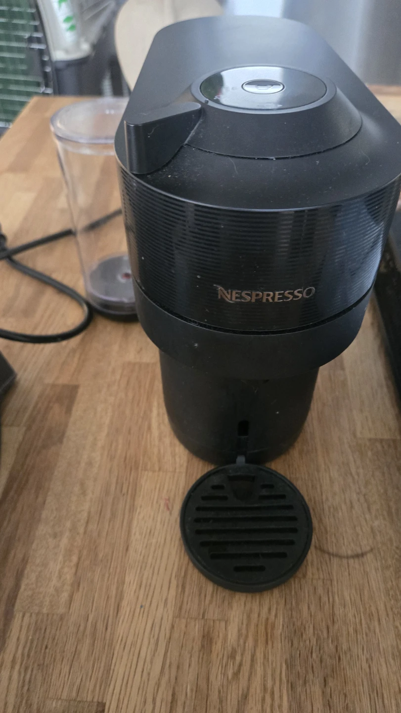 Nespresso Coffee Machine - photo 3