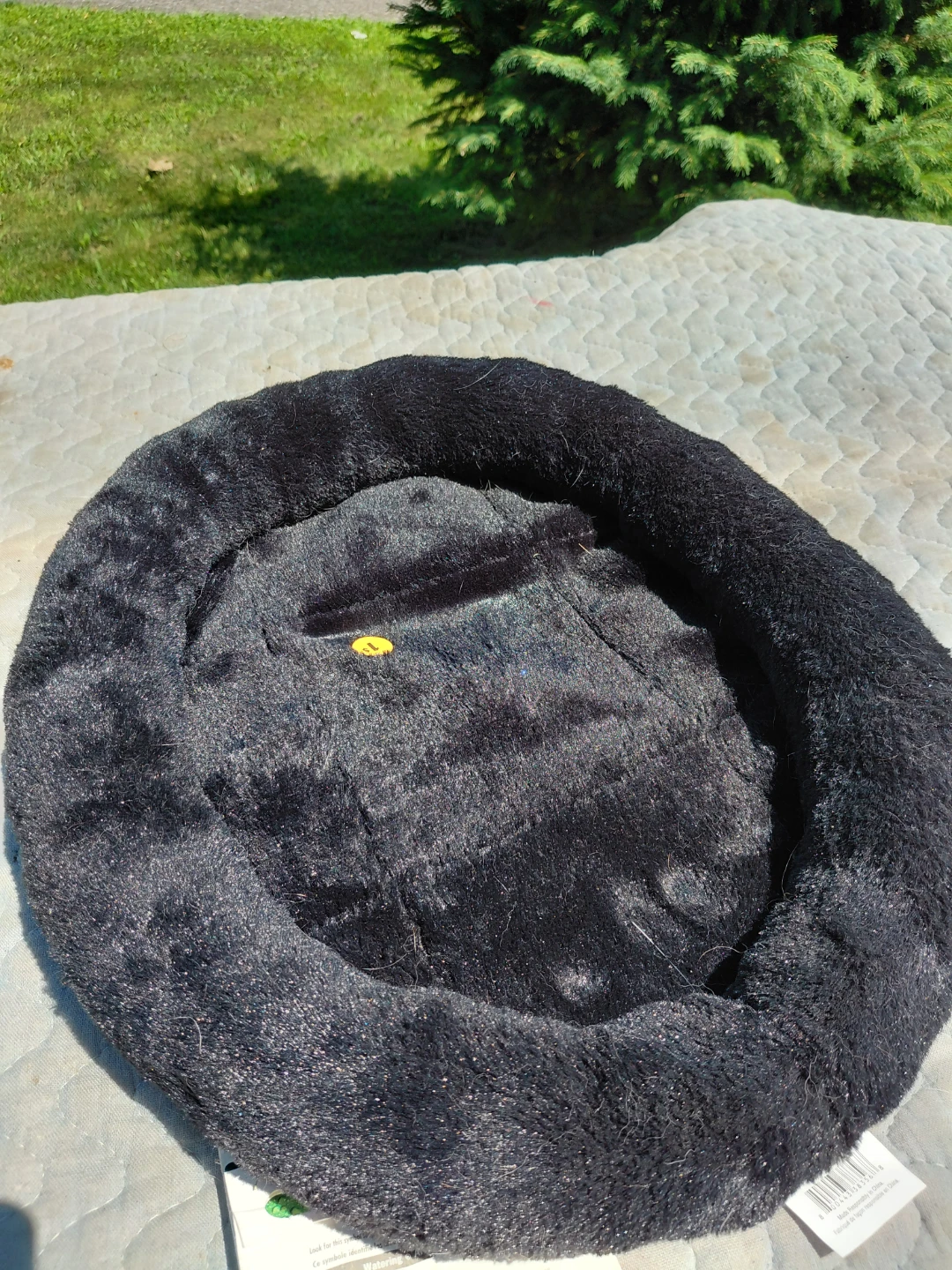 Black Plush Pet Bed