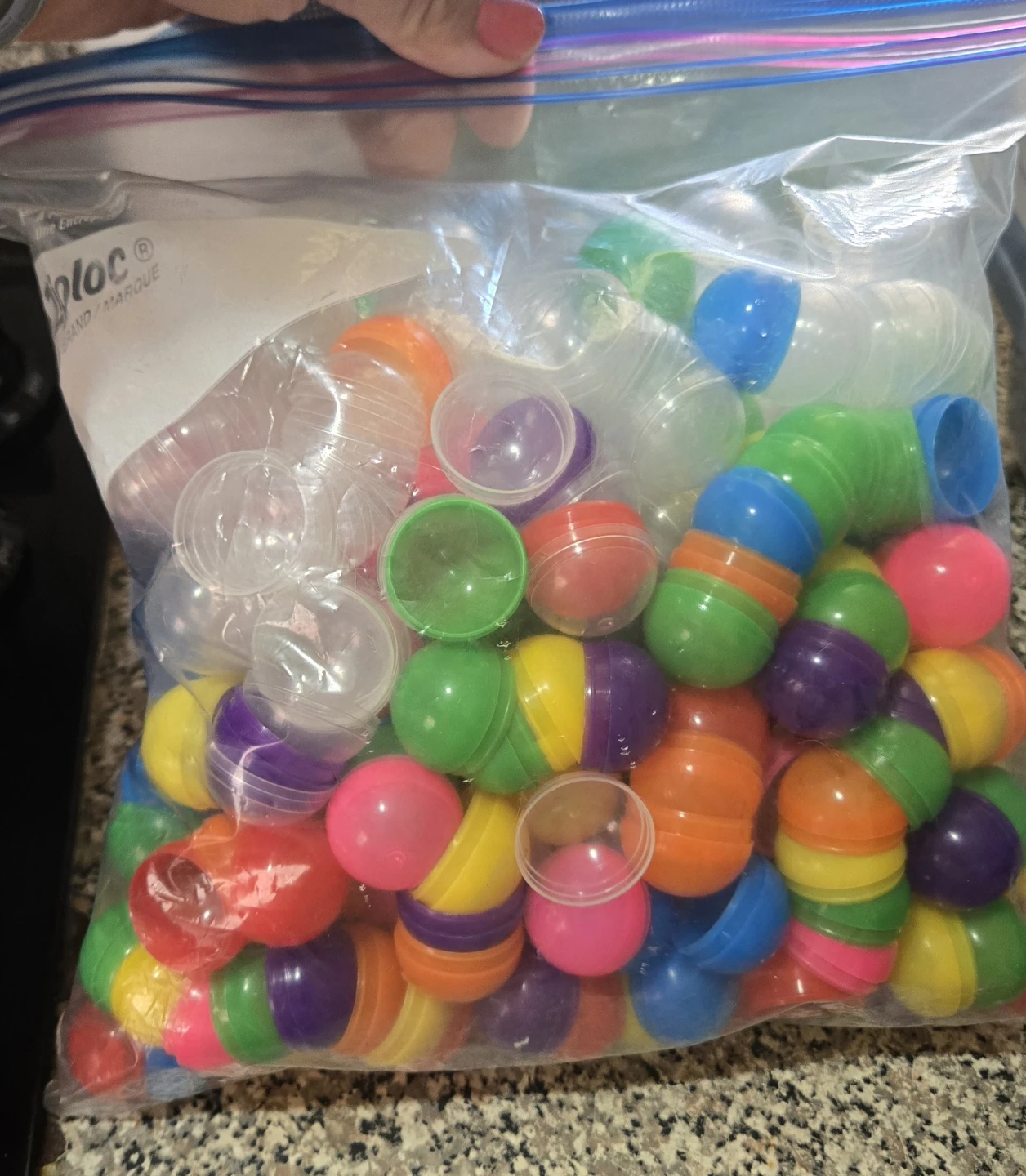 Bulk Lot of Empty Plastic Gumball Machine Capsules - photo 4