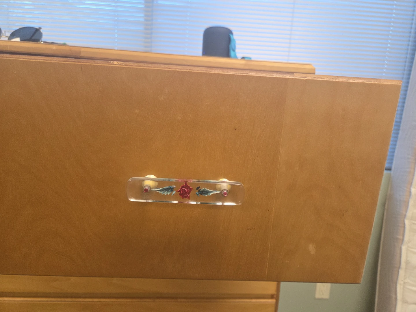 Light Wood Dresser with Decorative Drawer Pulls - photo 2